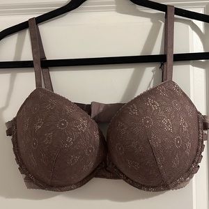 Brand NEW Victoria Secret bra.